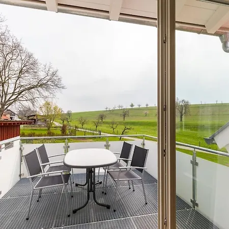 Holiday home Beech Modern Retreat